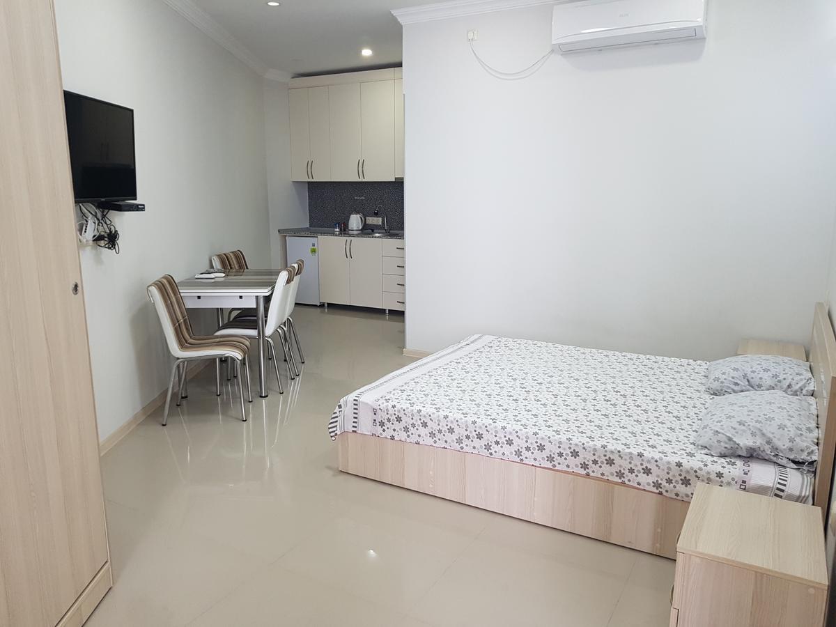 Apartment In Front Of Mcdonald'S 바투미 외부 사진