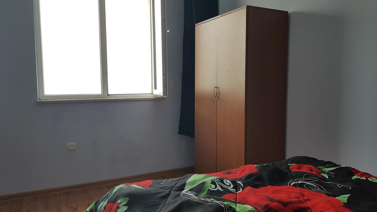 Apartment In Front Of Mcdonald'S 바투미 외부 사진